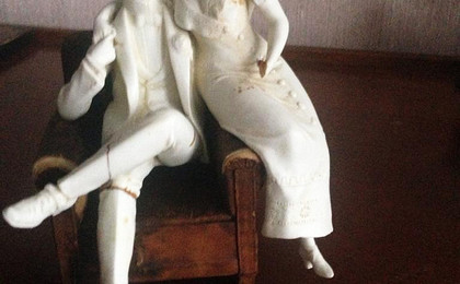 Реставрация бисквитной статуэтки – не глазурированный фарфор